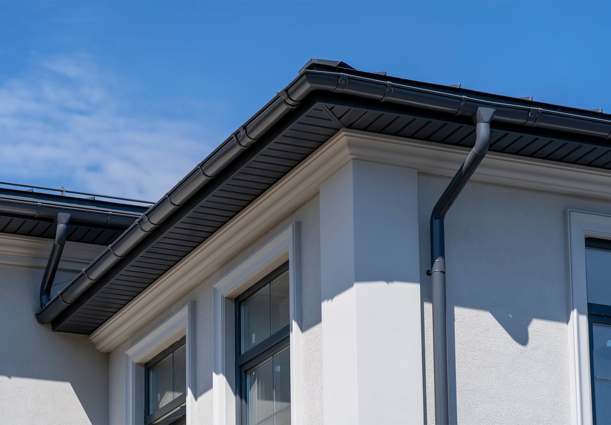 Aluminum gutter system