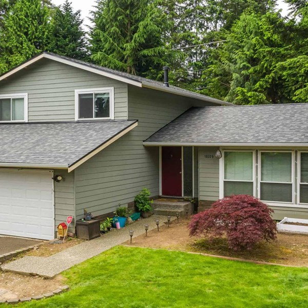 Woodinville Owen Corning Duration Shingle Roof Replacement Project