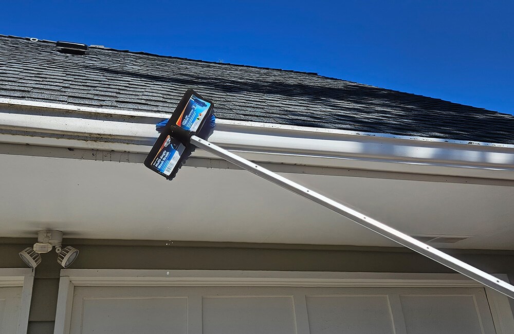 Gutter polishing services for homes in Seattle, WA